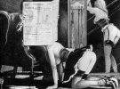 french-girl-spanked-spanking-drawing-loic-dubigeon -p.jpg