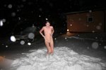 Two-girls-play-in-a-snow-after-sauna-40-700x467.jpg