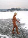 lola-winter-walk-naked-snow-blonde-nude-in-public-19.jpg