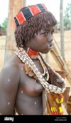africa-ethiopia-omo-river-valley-hamer-tribe-young-topless-female-BW481J.jpg