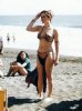 princess-leia-bikini-return-jedi-beach-shoot-1983-carrie-fisher-13.jpg