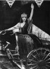 Betty Blythe chariot.jpg