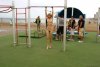 judita-naked-barcelona-public-gym-16-800x533.jpg