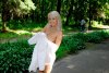 alina-h-blonde-nude-in-park-public-23-800x533.jpg