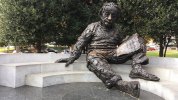 Einstein-Memorial-Einstein-statue-in-the-elm-and-holly-grove.jpg